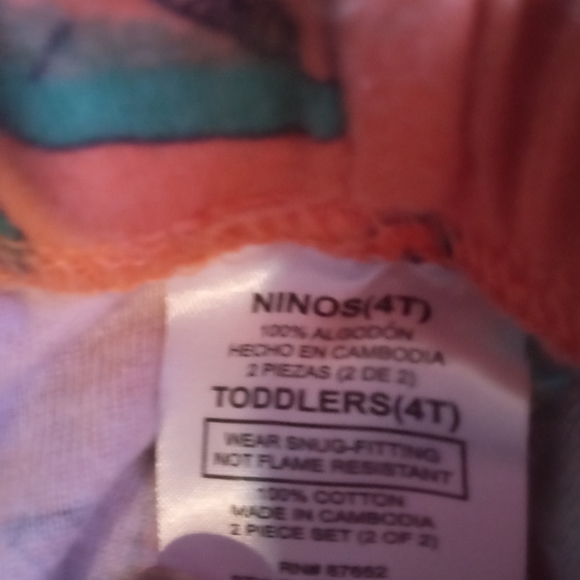 Jurassic Park brand little boys pjs - Picture 2 of 3